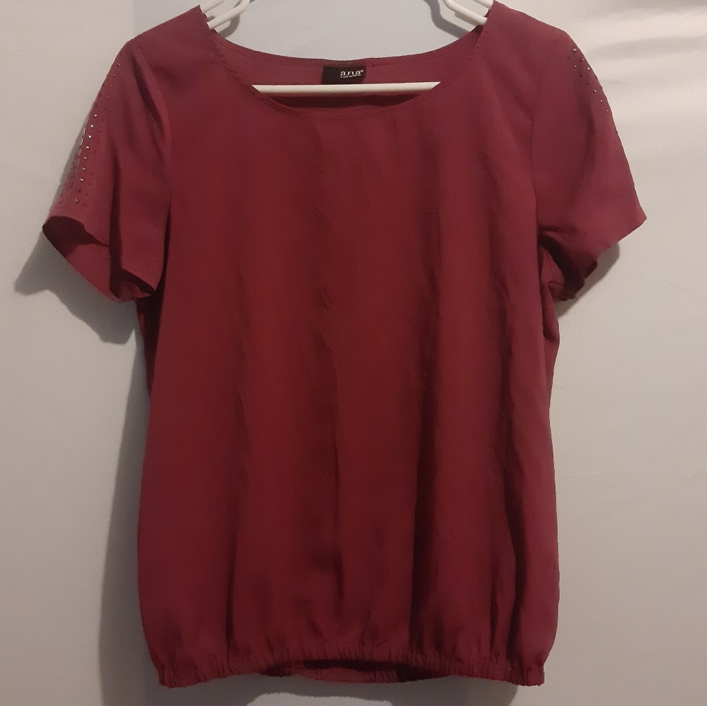 a.n.a. Dark Pink blouse looks like a size S